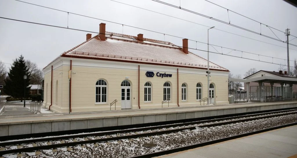 Dworzec kolejowy w Czyżewie — realizacja ELEKTROVOLT